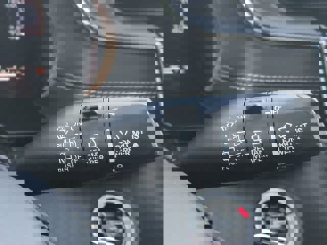 New 2025 Jeep Grand Cherokee L Altitude image 28