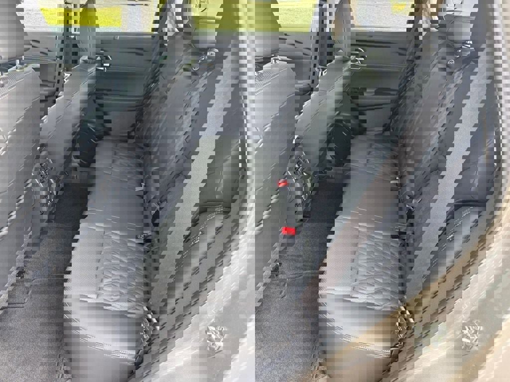 Used 2024 Nissan Rogue Platinum w/ Platinum Premium Package image 10