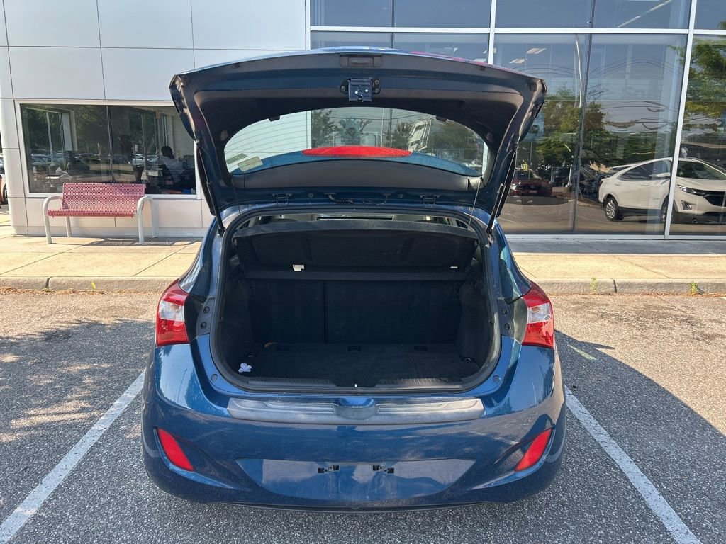 Used 2013 Hyundai Elantra GT w/ Tech Pkg FWD image 9
