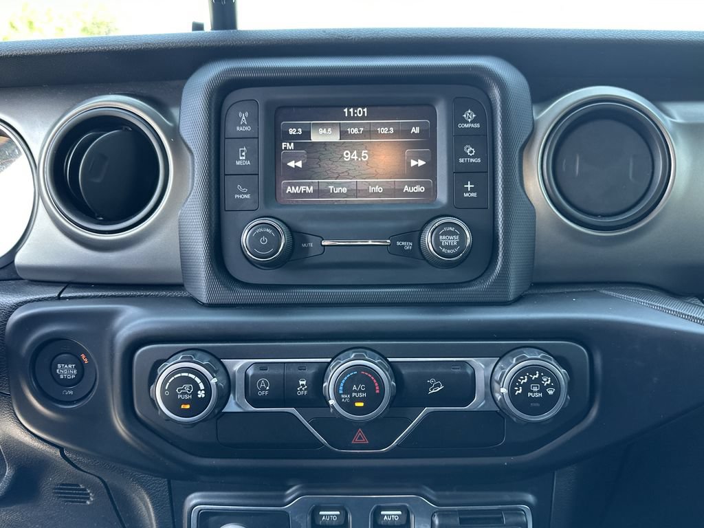 Certified 2019 Jeep Wrangler Sport AWD/4WD image 10