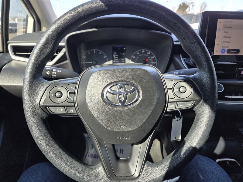 Used 2024 Toyota Corolla LE FWD image 13