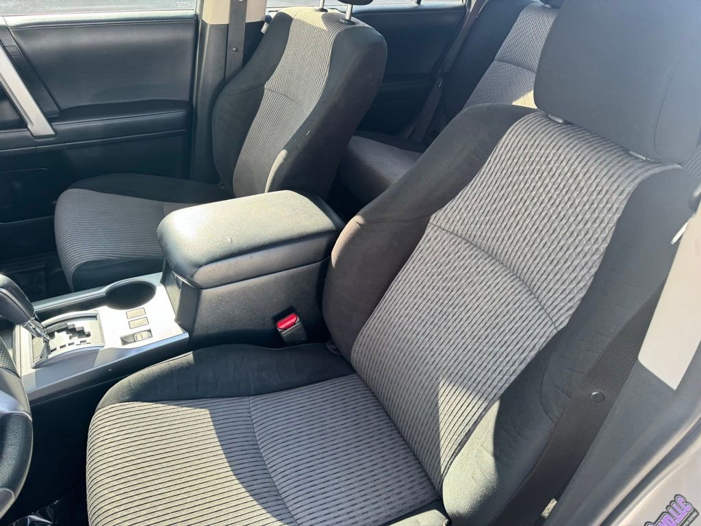 Certified 2020 Toyota 4Runner SR5 AWD/4WD image 6