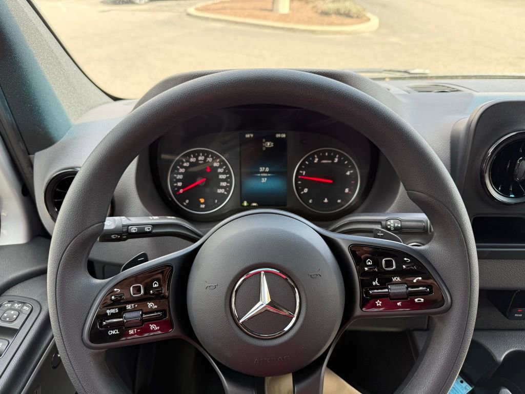 New 2024 Mercedes-Benz Sprinter 2500 image 30