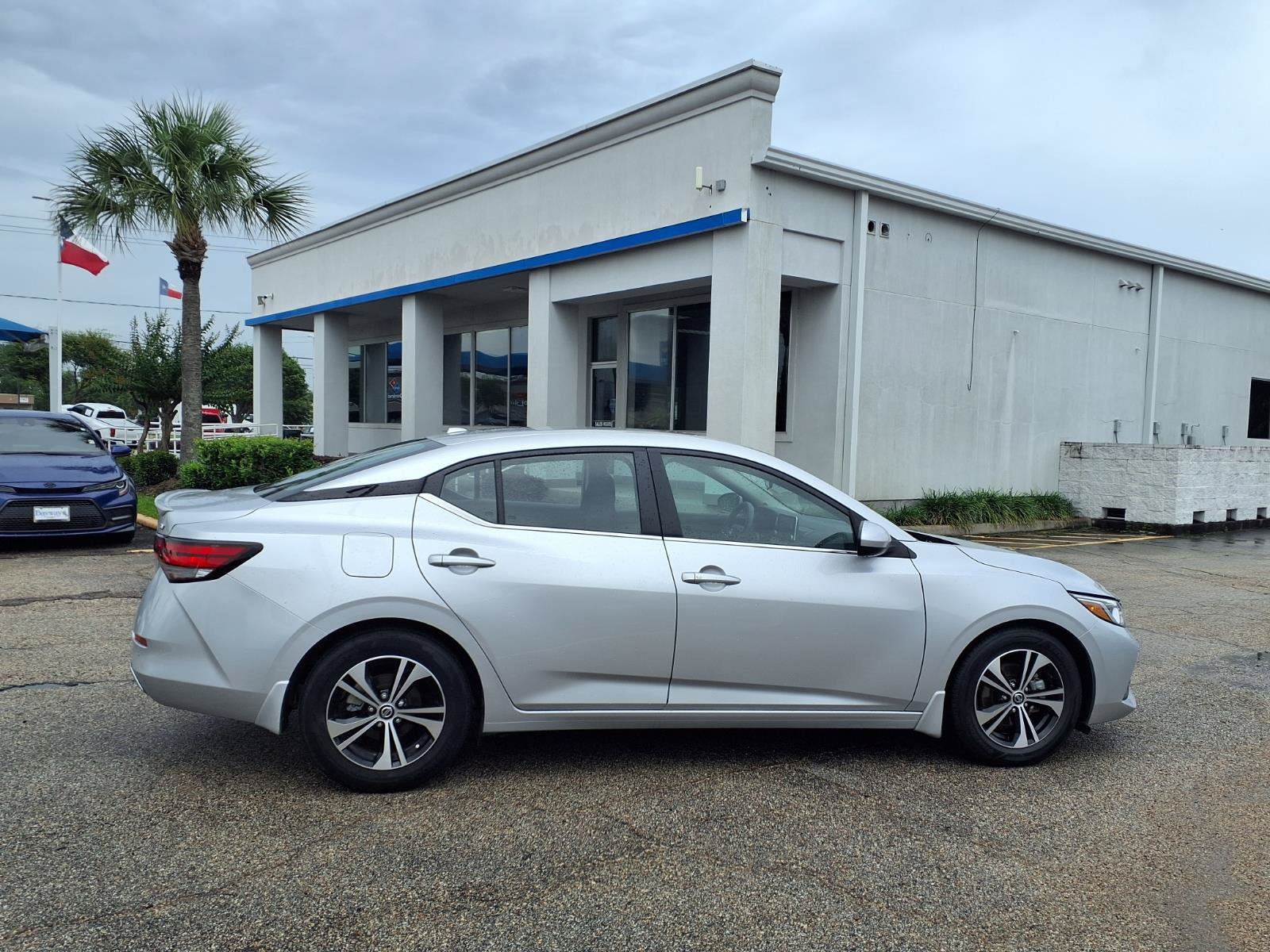 Used 2023 Nissan Sentra SV FWD image 21