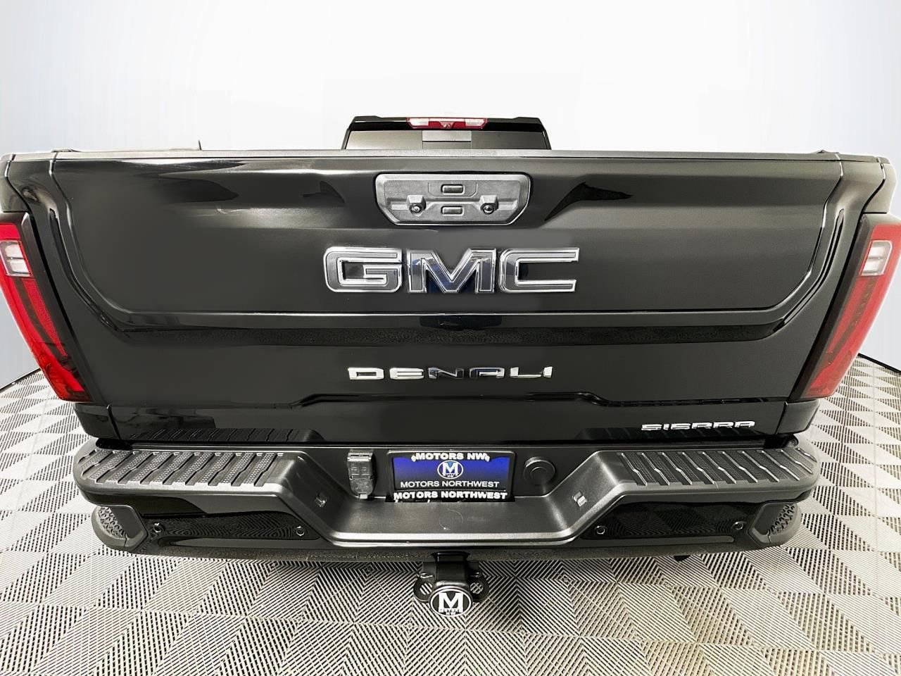 Used 2024 GMC Sierra 3500 Denali Ultimate image 12