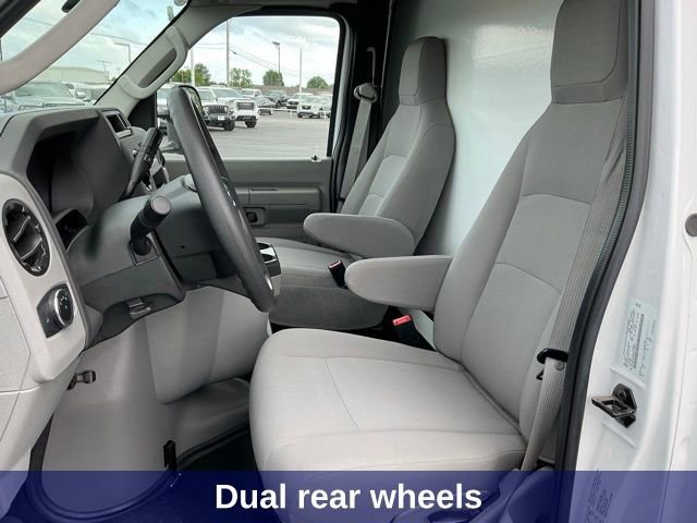 Used 2024 Ford E-450 and Econoline 450 Super Duty w/ Driver's Safety Package RWD image 18