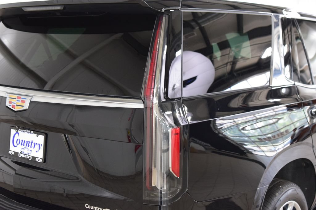 Used 2023 Cadillac Escalade Premium Luxury Platinum w/ LPO, Floor Liner Package AWD/4WD image 19