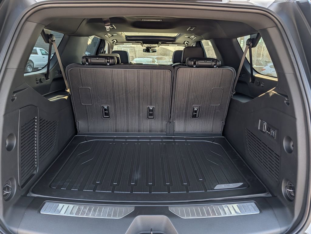 New 2026 GMC Yukon XL Denali w/ Sun & Power Step Package image 22
