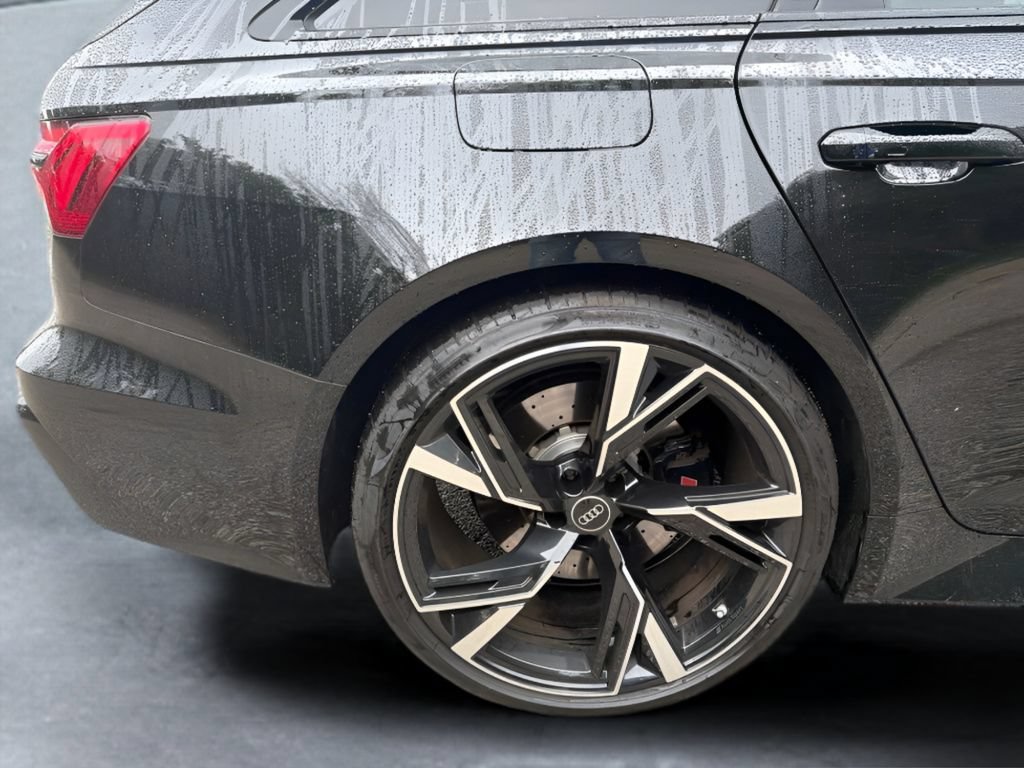 Used 2023 Audi RS 6 AWD/4WD image 35