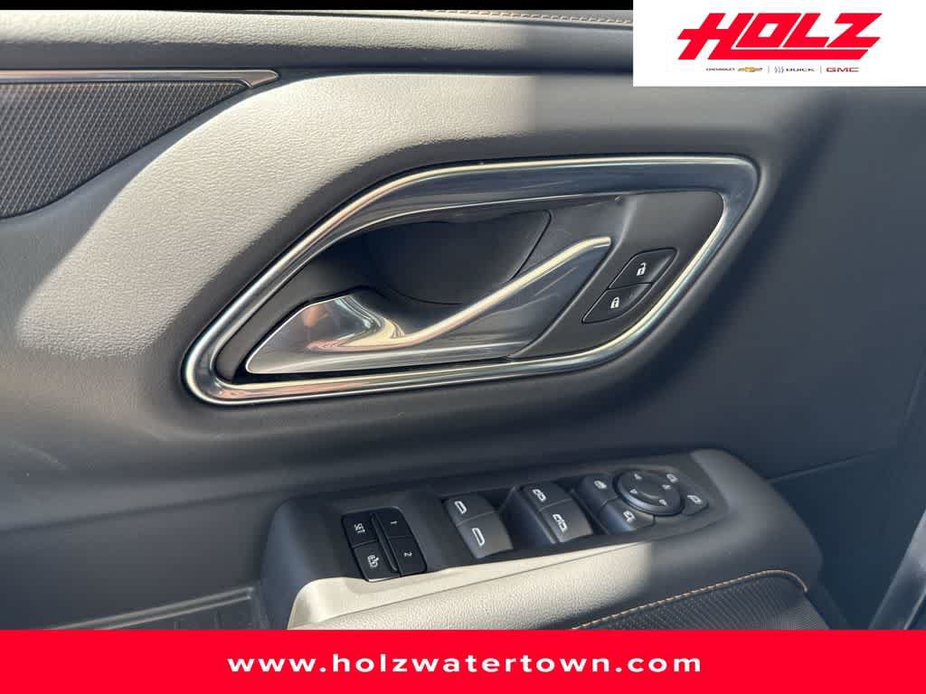Certified 2024 GMC Yukon AT4 w/ AT4 Premium Package AWD/4WD image 15