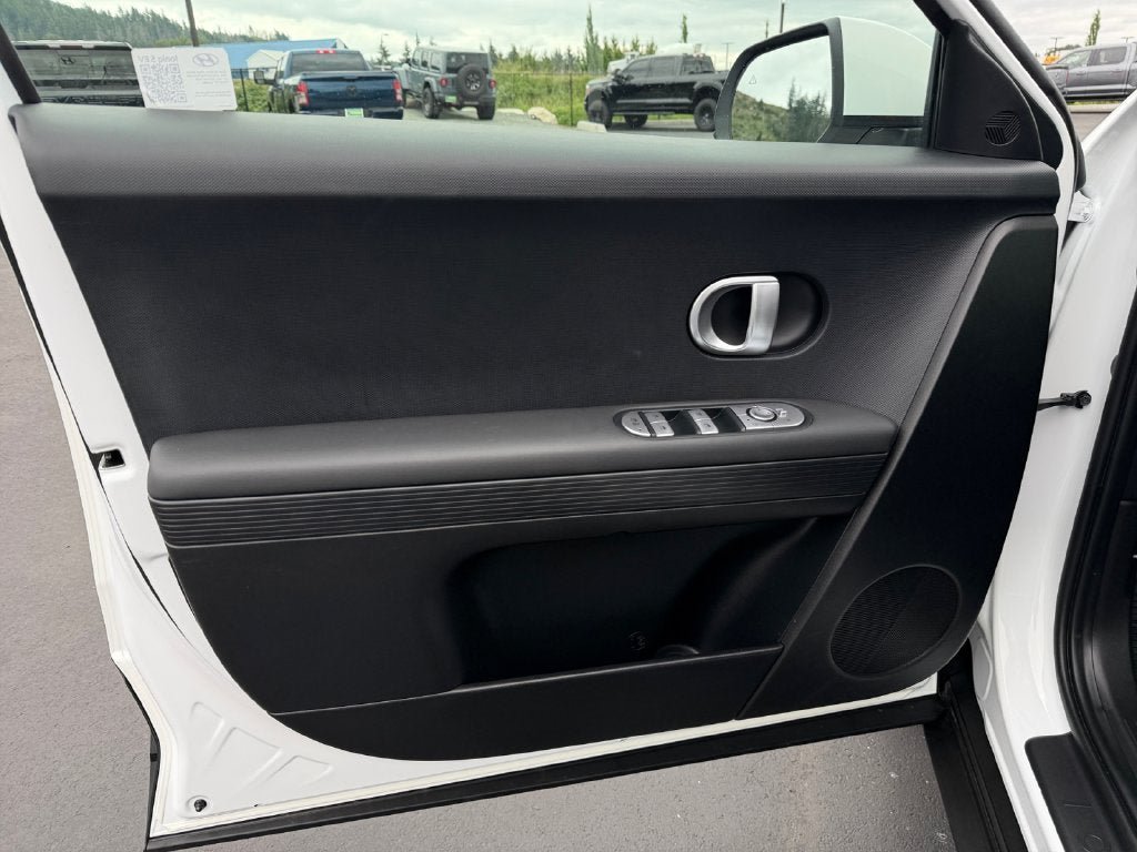 Used 2024 Hyundai Ioniq 5 SE AWD/4WD image 21