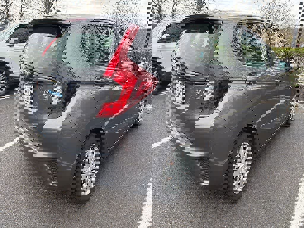 Used 2016 Honda Fit LX image 4