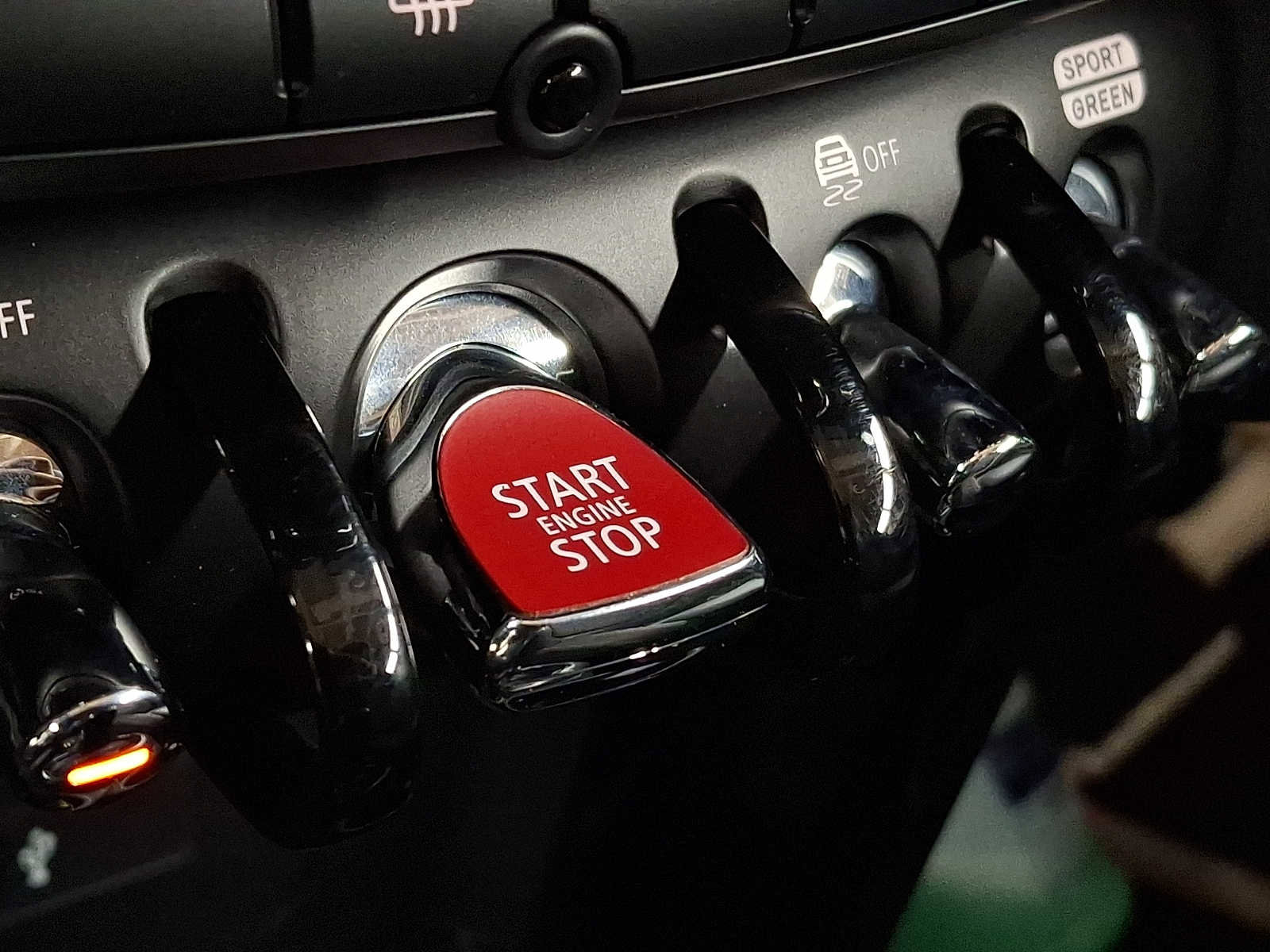 Certified 2023 MINI Cooper S image 18