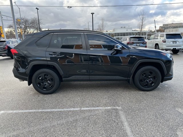 Used 2020 Toyota RAV4 LE w/ All Weather Liner Package image 5