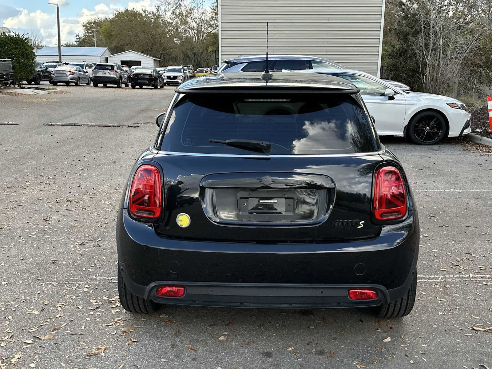 Used 2024 MINI Cooper SE FWD image 5
