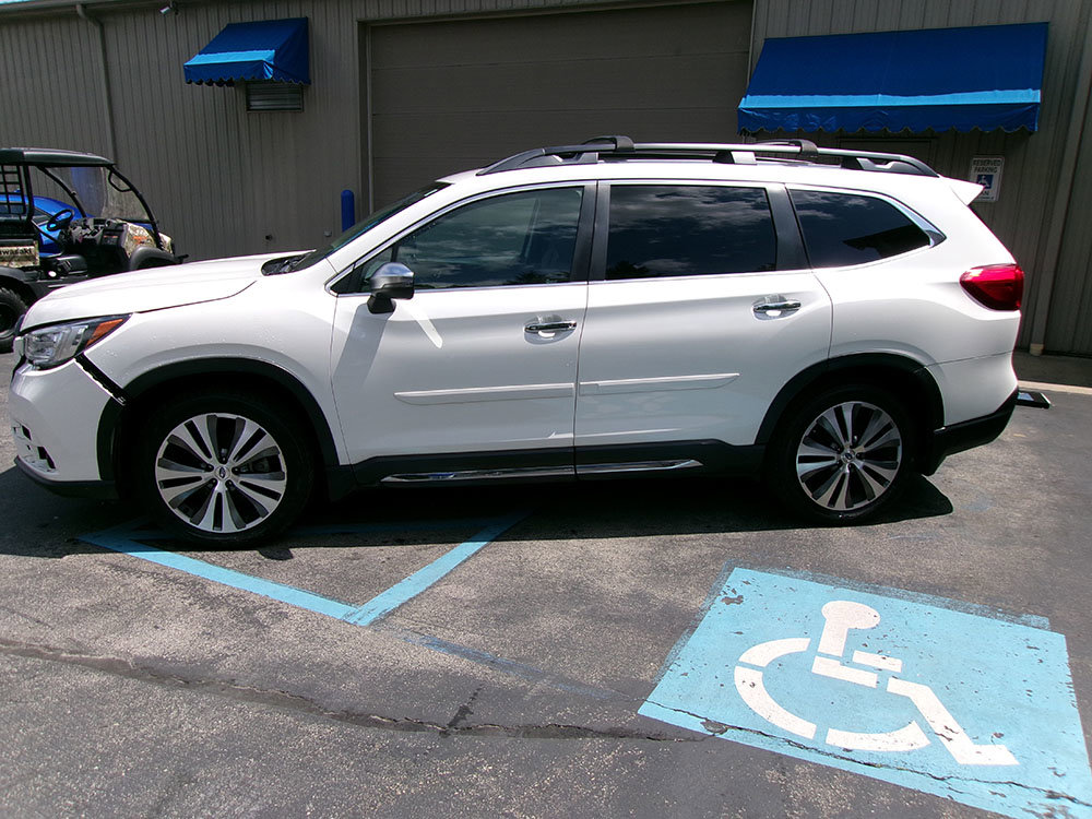 Used 2019 Subaru Ascent Touring w/ Popular Package #3 image 3