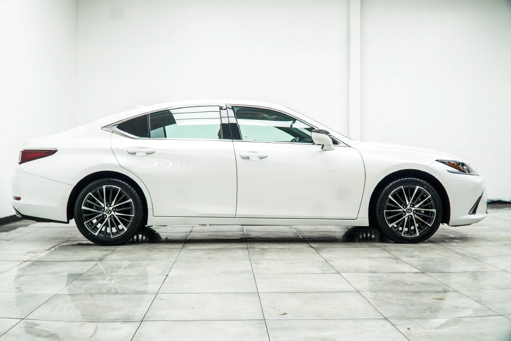Used 2024 Lexus ES 350 w/ Premium Package FWD image 10