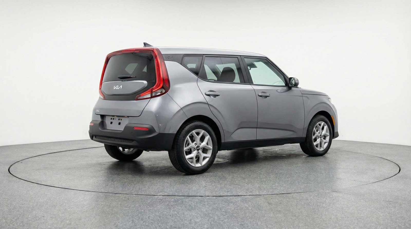 Used 2025 Kia Soul LX w/ LX Technology Package FWD image 9