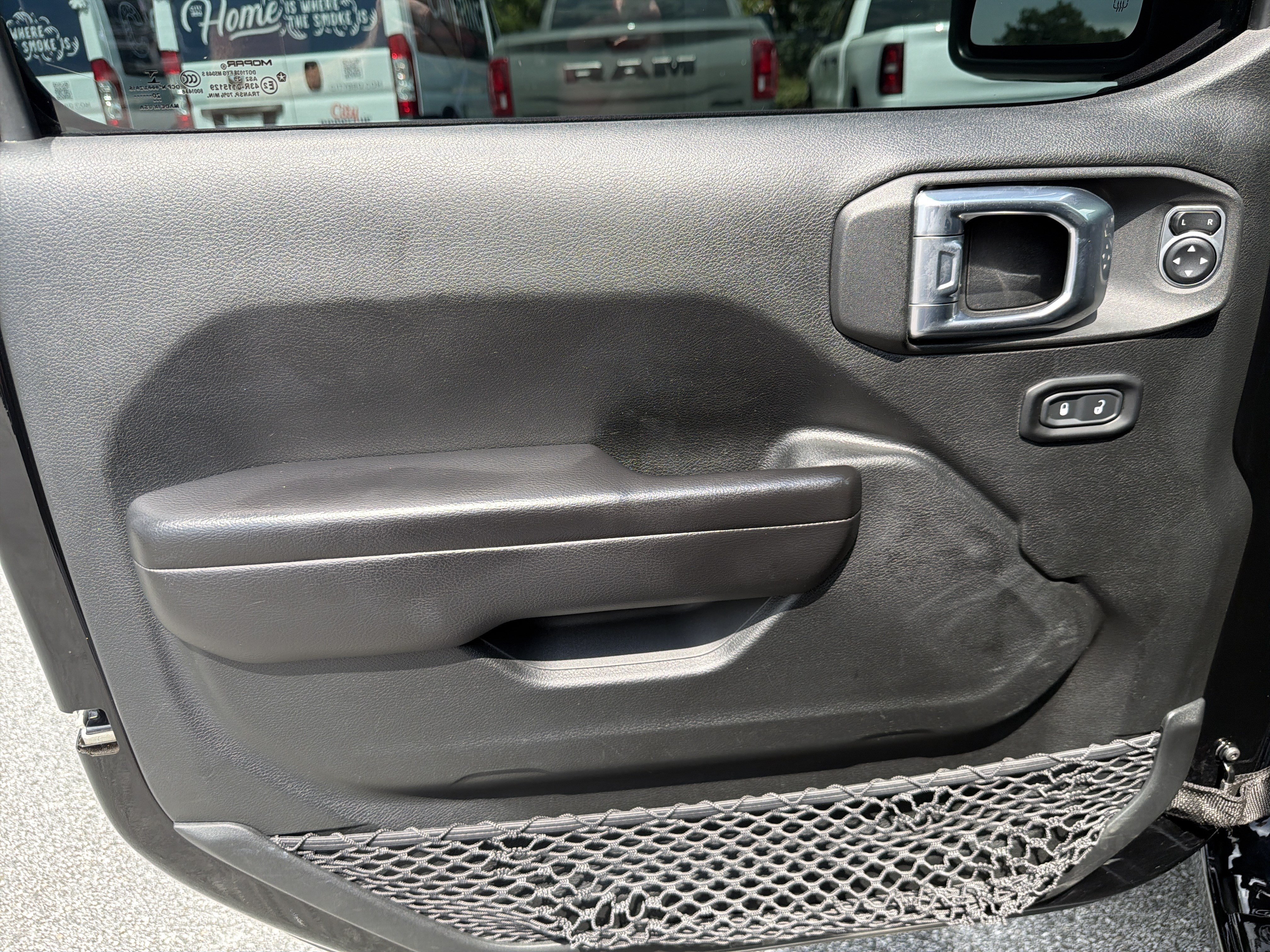 Used 2020 Jeep Wrangler Unlimited Sport AWD/4WD image 13
