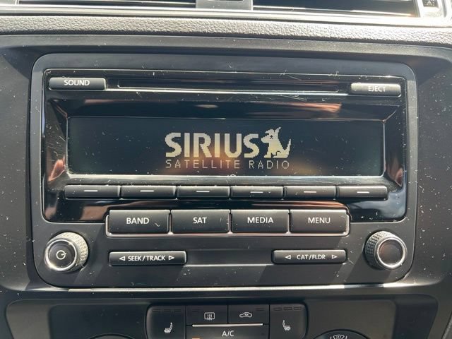 Used 2015 Volkswagen Jetta SE FWD image 19