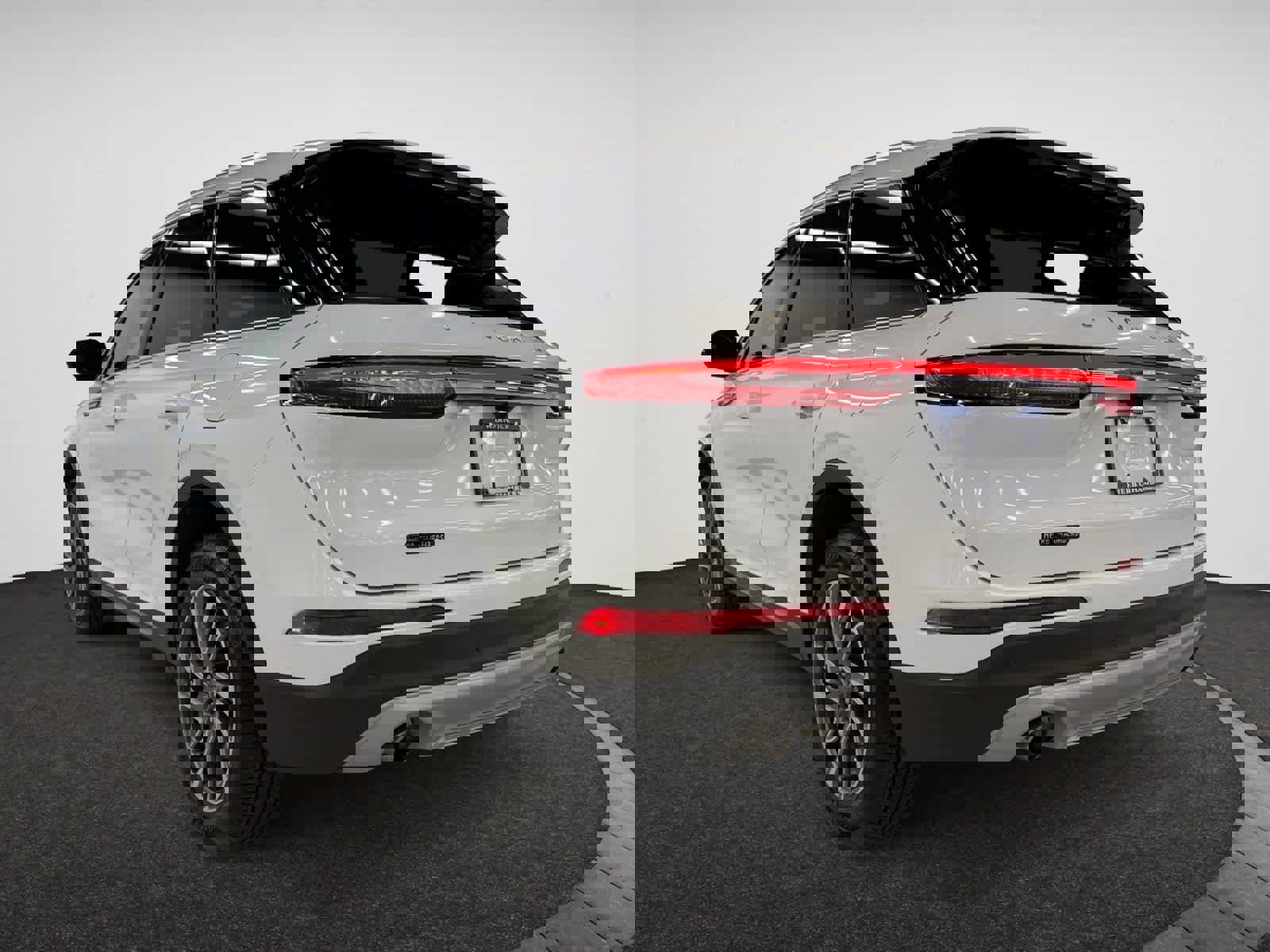 Used 2022 Lincoln Corsair AWD w/ Equipment Group 101A image 3