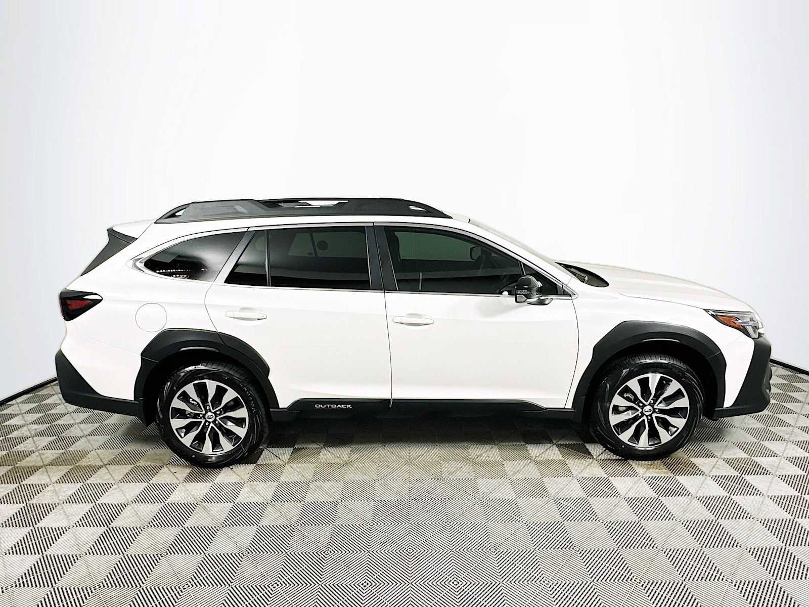 Certified 2025 Subaru Outback Limited w/ Popular Package #2 image 8