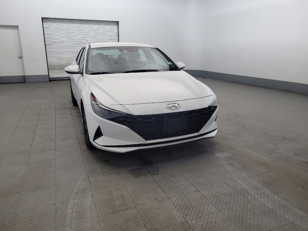 Used 2023 Hyundai Elantra SEL FWD image 14