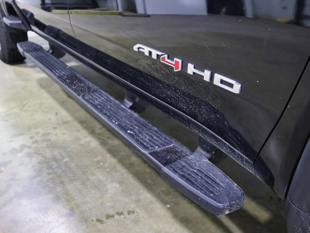 Used 2022 GMC Sierra 2500 AT4 w/ AT4 Premium Plus Package image 28