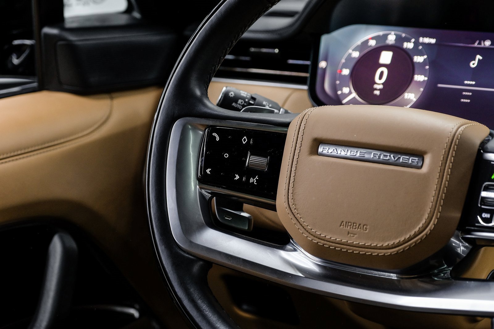 Used 2023 Land Rover Range Rover Autobiography image 26