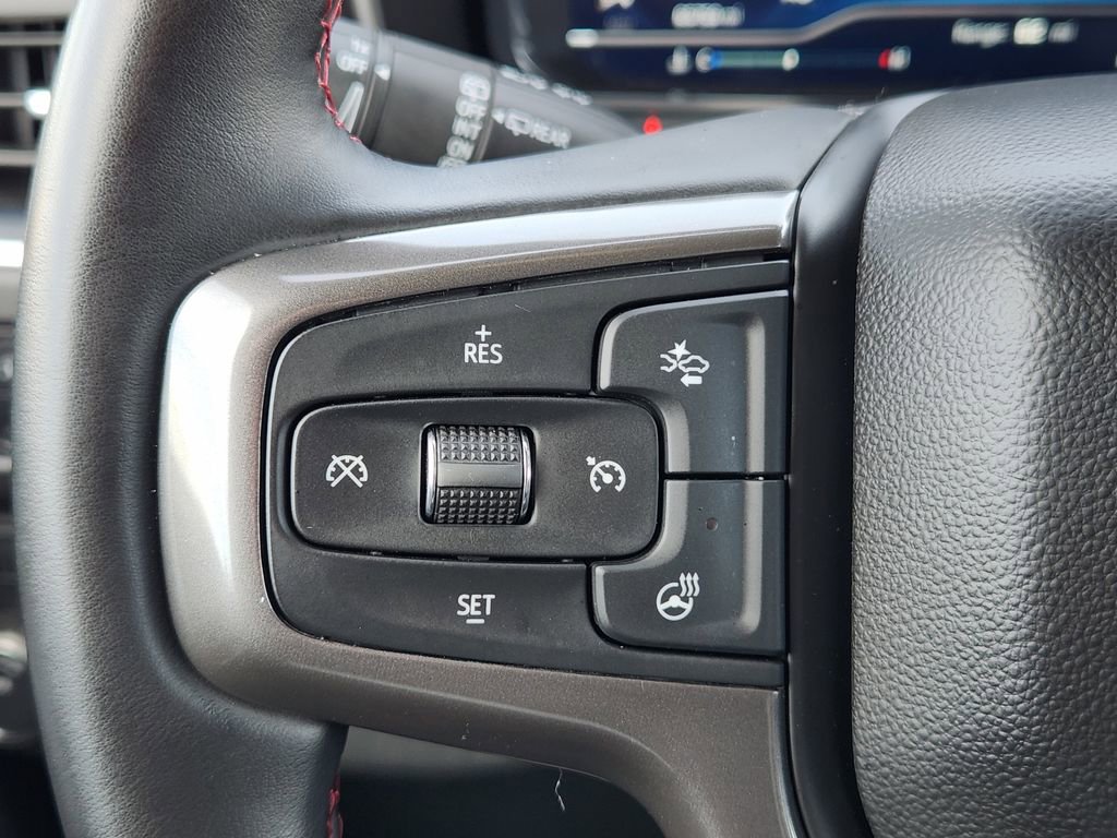 Used 2024 Chevrolet Suburban RST w/ Luxury Package image 36