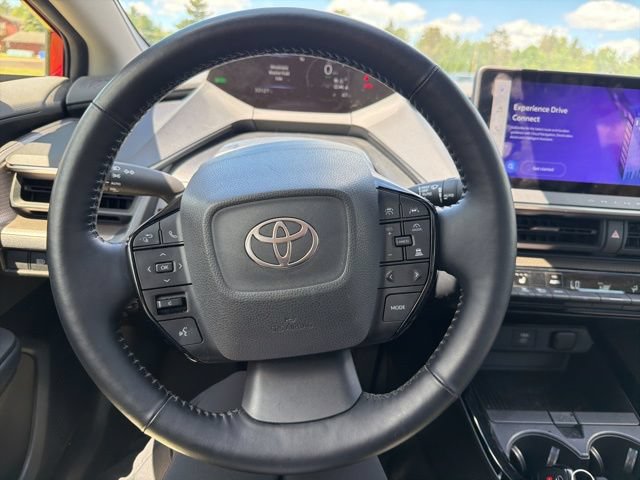 Used 2024 Toyota Prius XLE FWD image 19