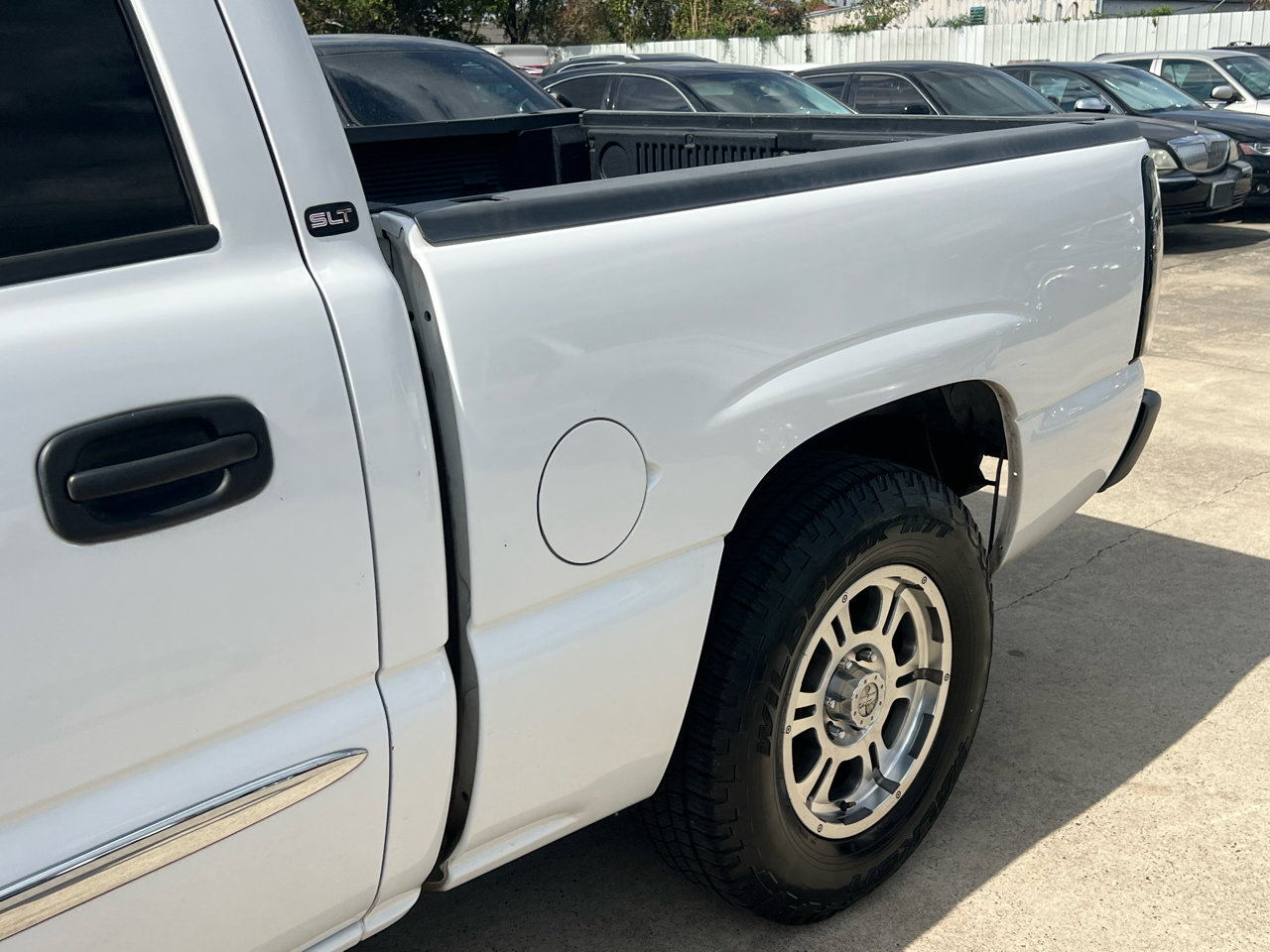 Used 2006 GMC Sierra 1500 SLT w/ Onstar Plus Package image 21