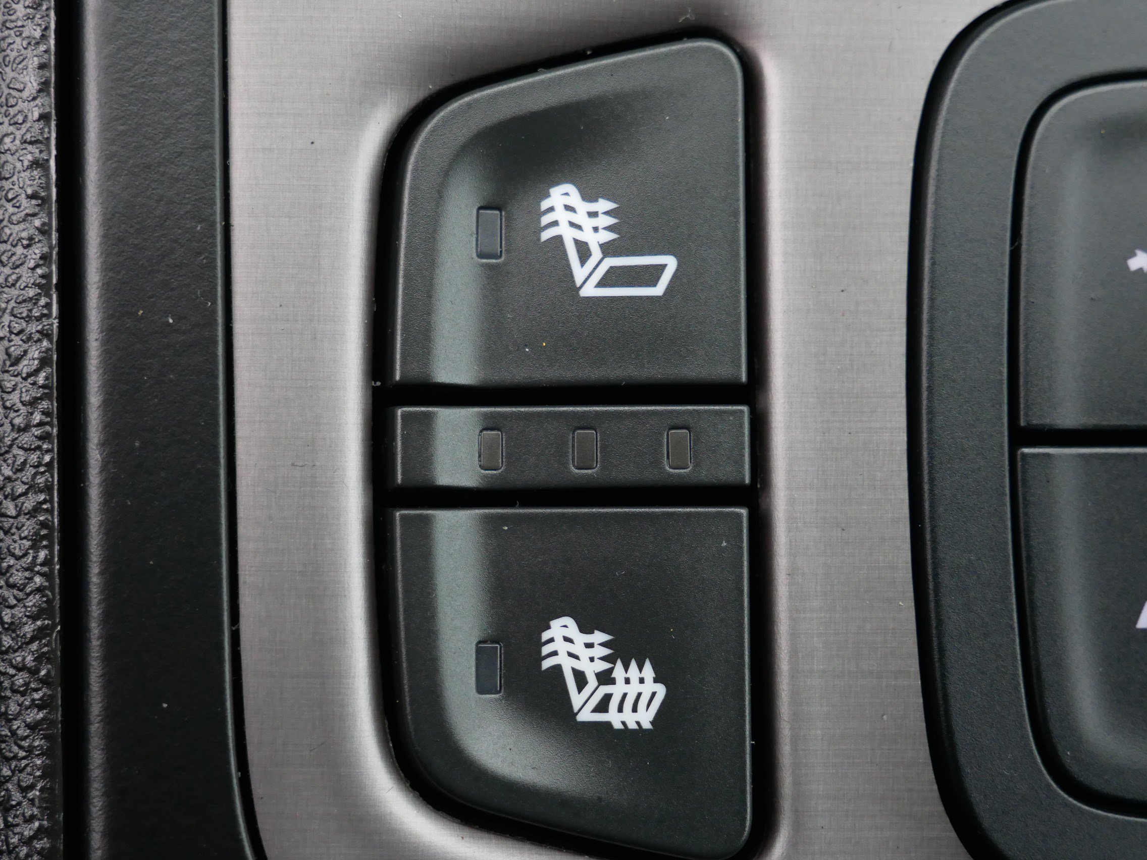 Used 2023 GMC Terrain AT4 w/ LPO, Floor Liner Package image 31