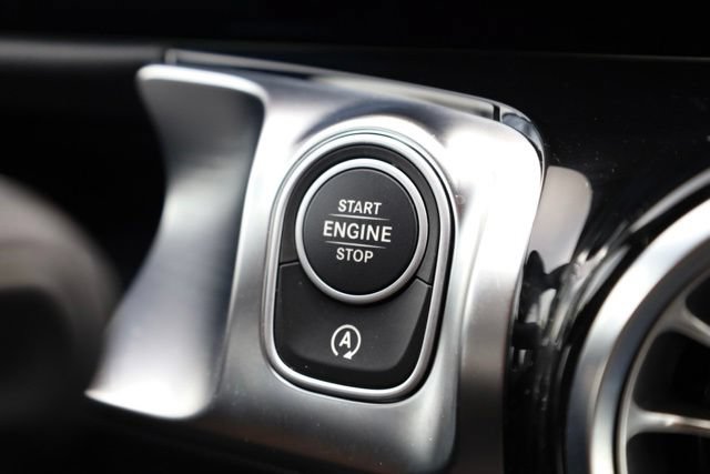 Certified 2025 Mercedes-Benz GLB 250 image 17