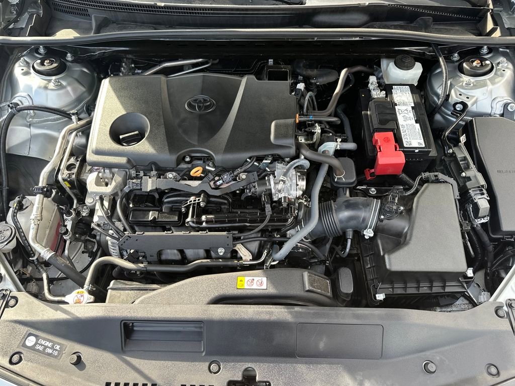 Used 2022 Toyota Camry LE image 28