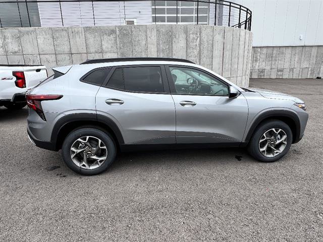 New 2026 Chevrolet Trax LT image 9