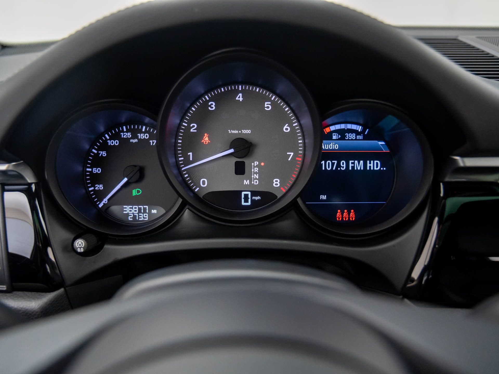 Certified 2022 Porsche Macan S image 24