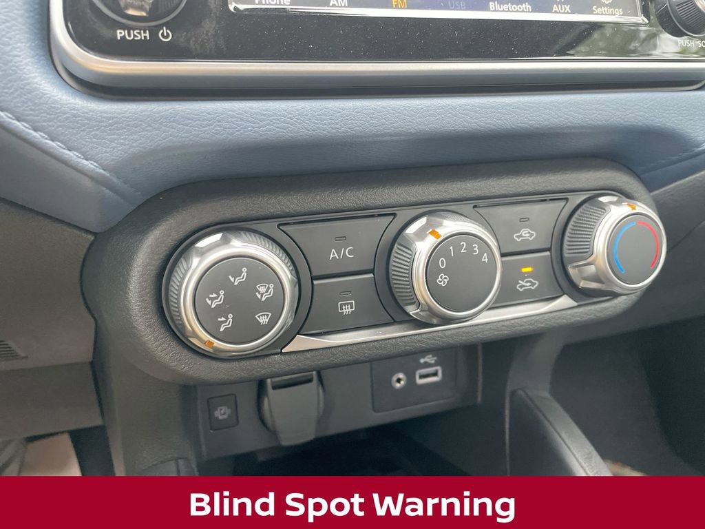 New 2025 Nissan Versa SV w/ Trunk Package image 31