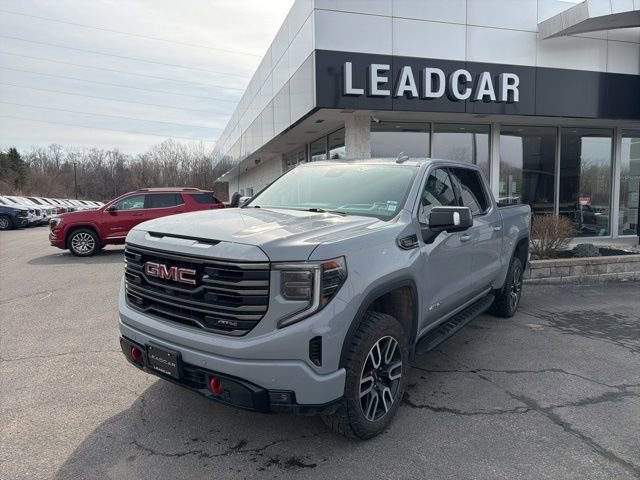 Used 2024 GMC Sierra 1500 AT4 w/ Technology Package AWD/4WD image 1