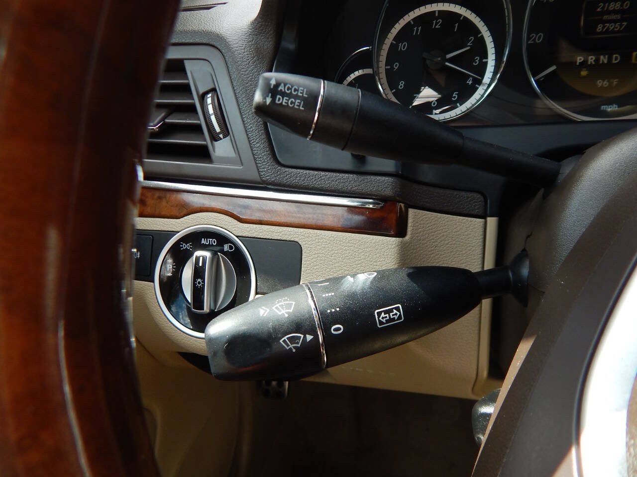 Used 2012 Mercedes-Benz E 350 Cabriolet image 26