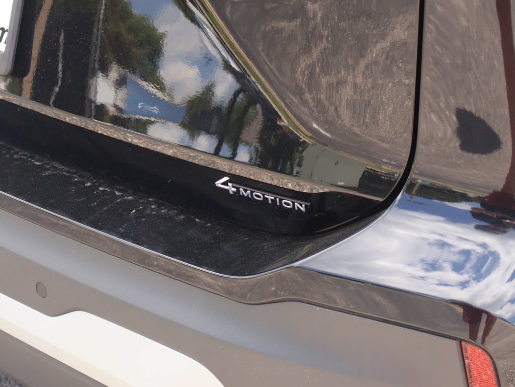 Used 2025 Volkswagen Tiguan S AWD/4WD image 8
