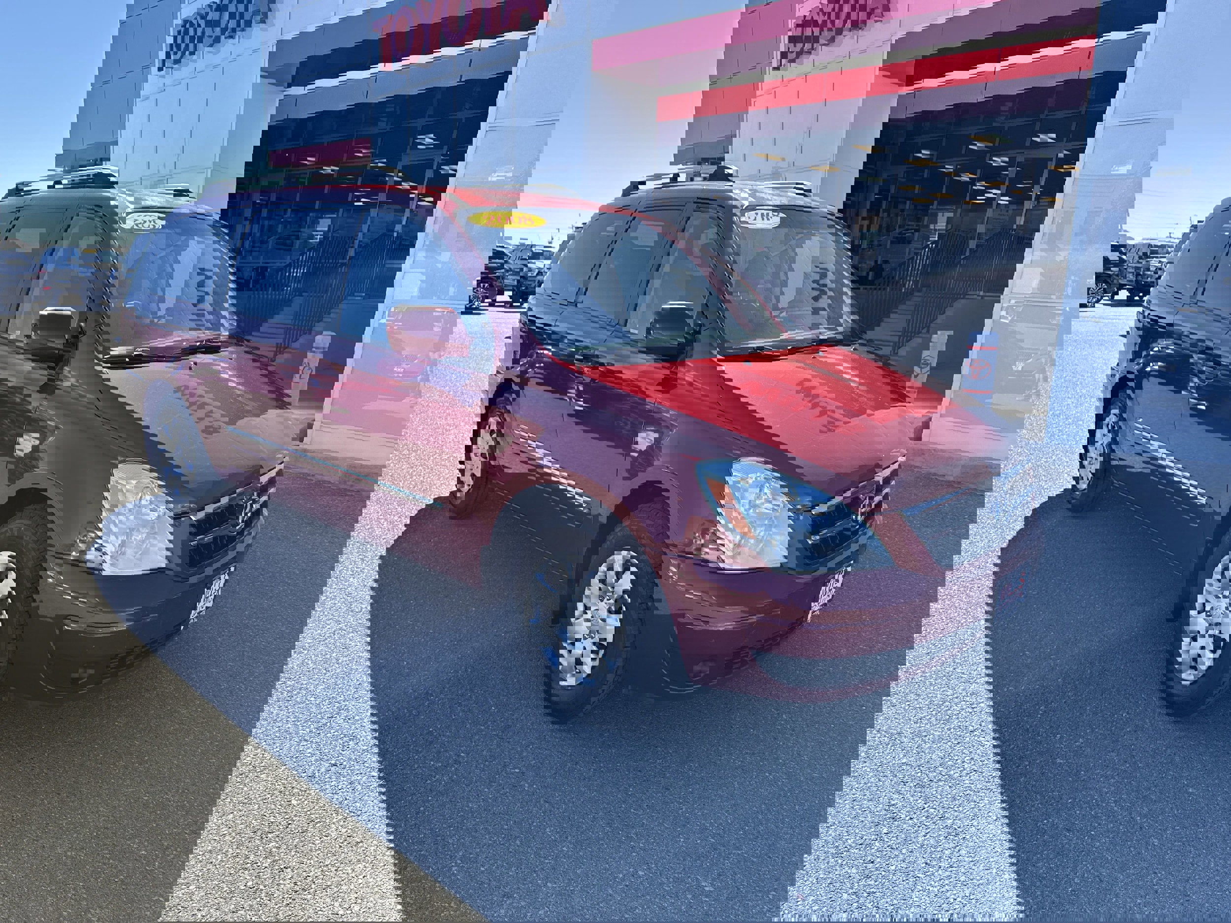 Used 2008 Hyundai Entourage GLS