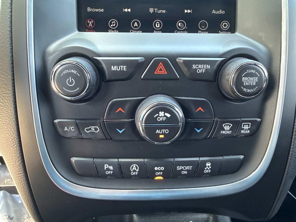 Used 2020 Dodge Durango SXT RWD image 32