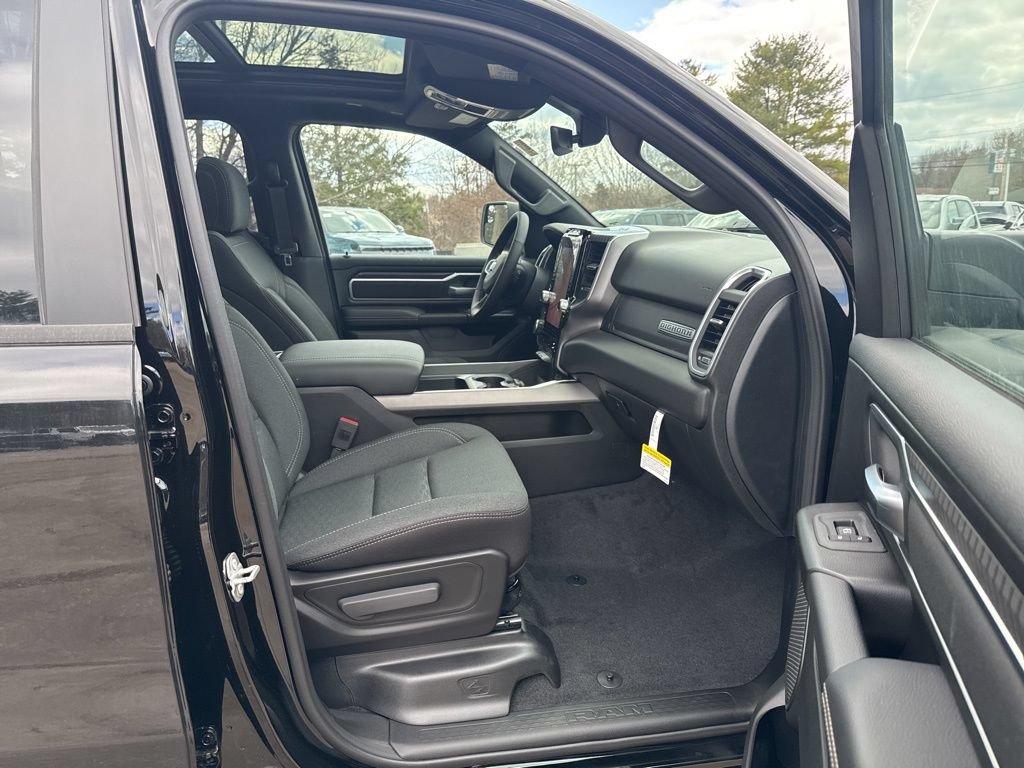 New 2026 RAM 1500 Big Horn AWD/4WD image 29