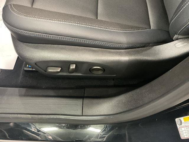 Used 2025 Chevrolet Equinox EV LT w/ Convenience Package II AWD/4WD image 12