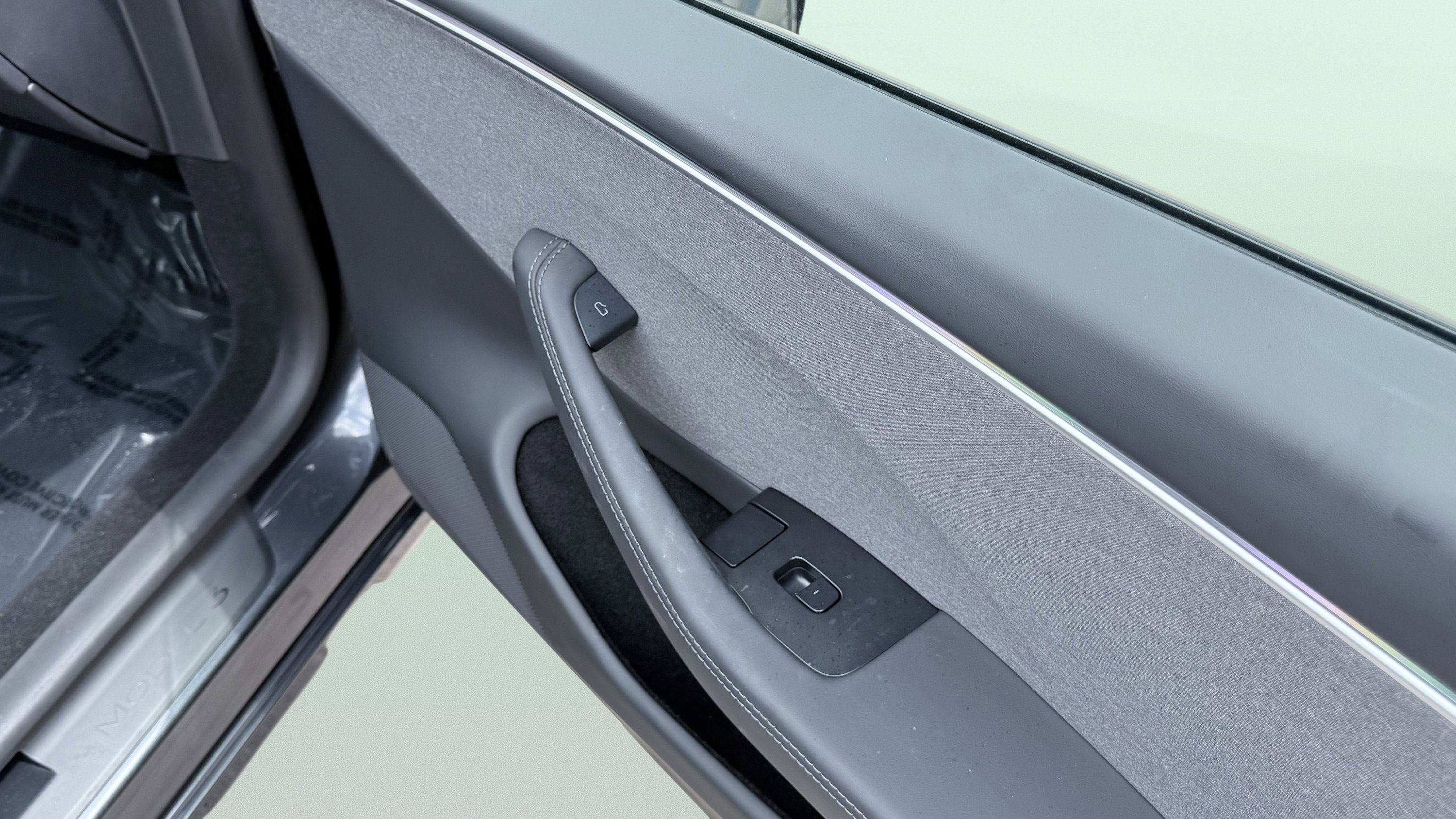 Used 2025 Tesla Model 3 Long Range RWD image 39
