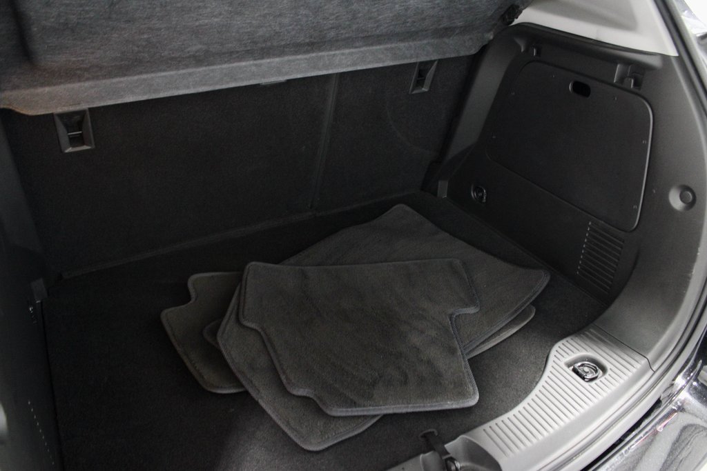 Used 2020 Chevrolet Trax LT w/ Redline Edition image 14