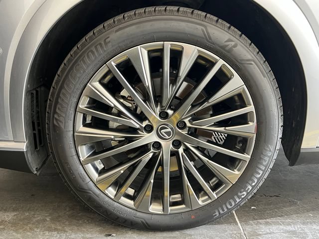 Used 2025 Lexus RX 450h AWD w/ Convenience Package image 9