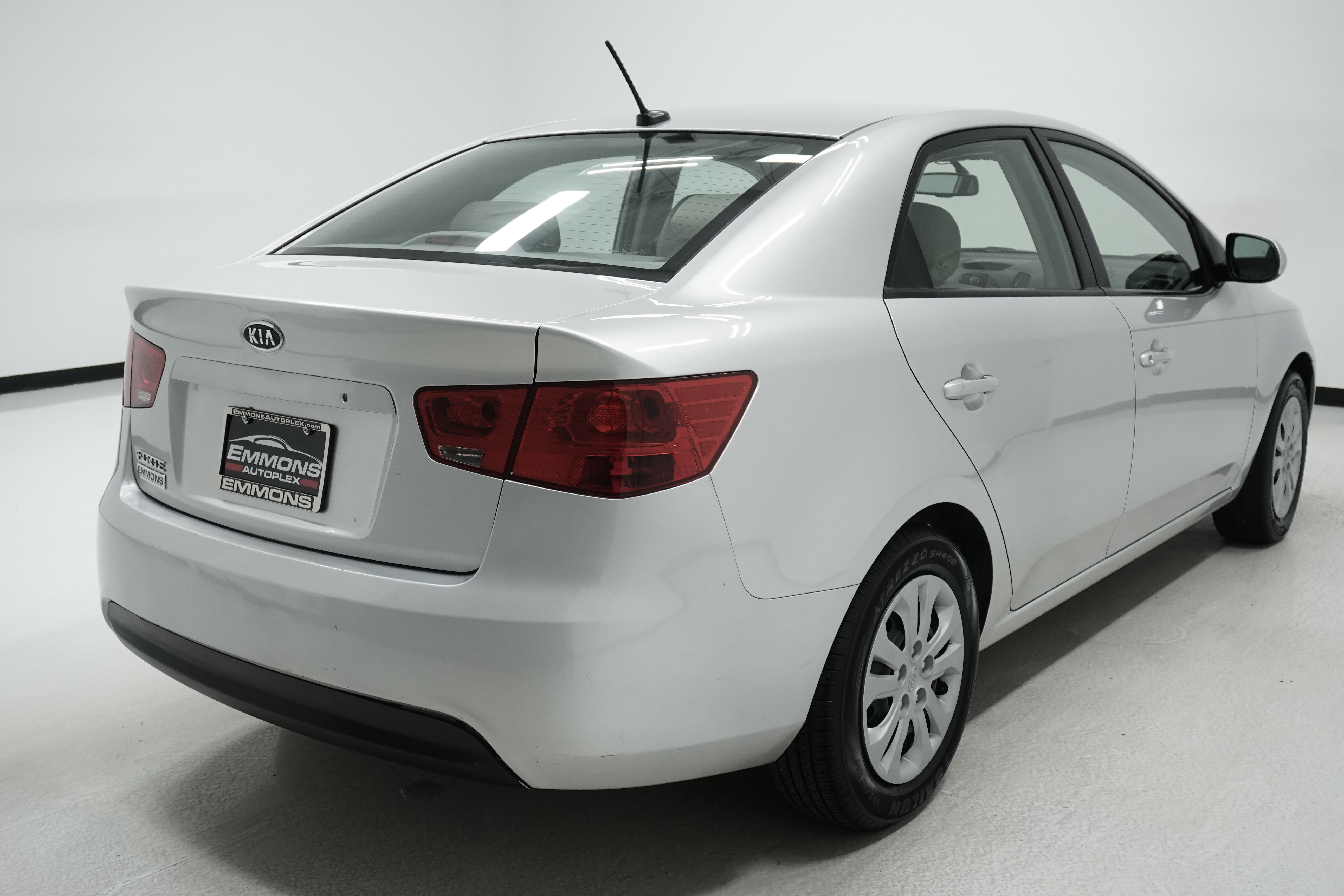Used 2012 Kia Forte LX image 4