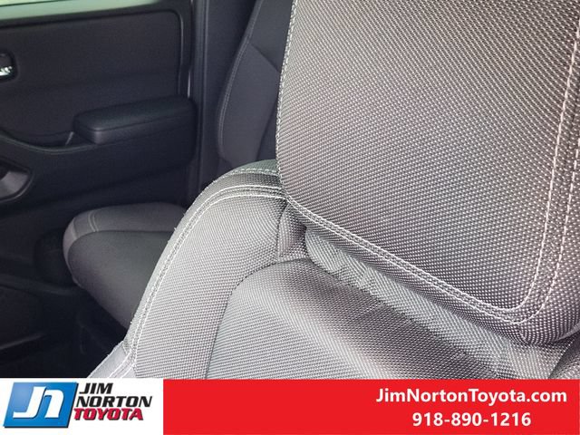 Used 2024 Nissan Frontier SV AWD/4WD image 15